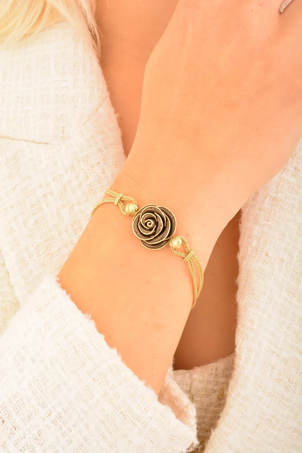 Cebeci 14 Ayar Taşlı Gül Altın Bileklik