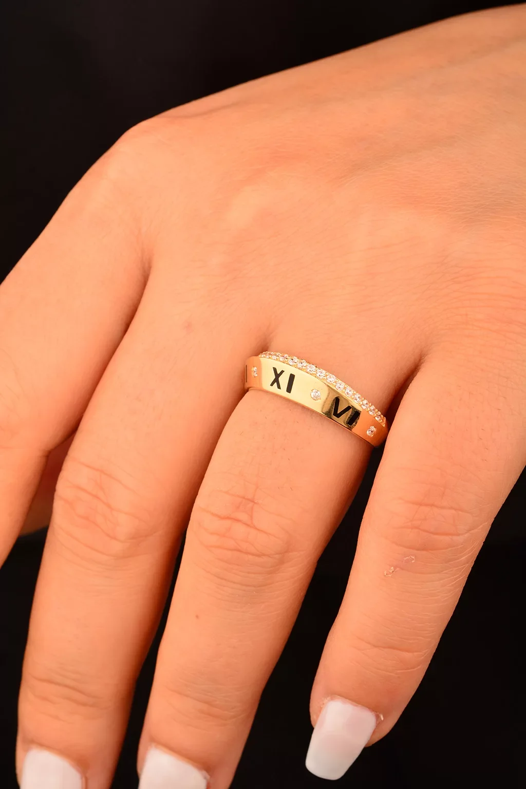 Cebeci 14 Ayar Taşlı Roma Rakamlı Altın Yüzük