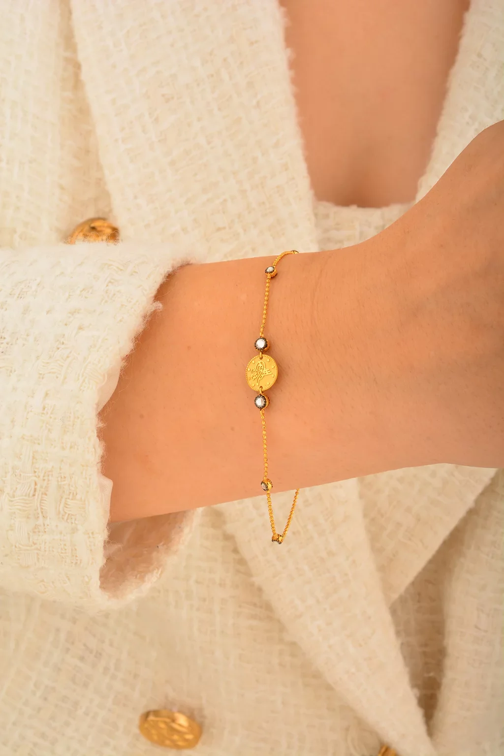 Cebeci 14 Ayar Tuğralı Dorika Altın Bileklik