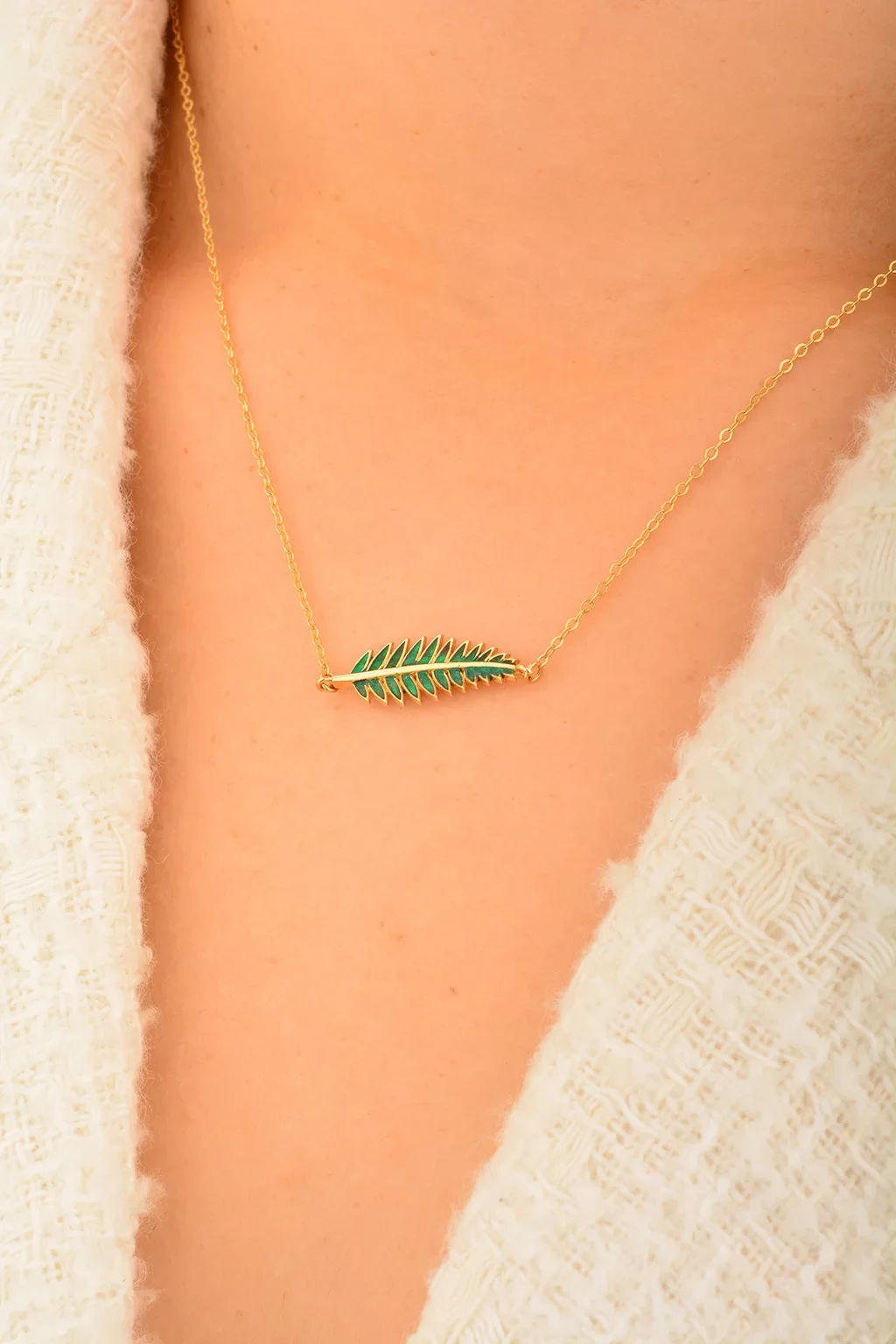 Cebeci 14 Ayar Yeşil Yaprak Altın Kolye