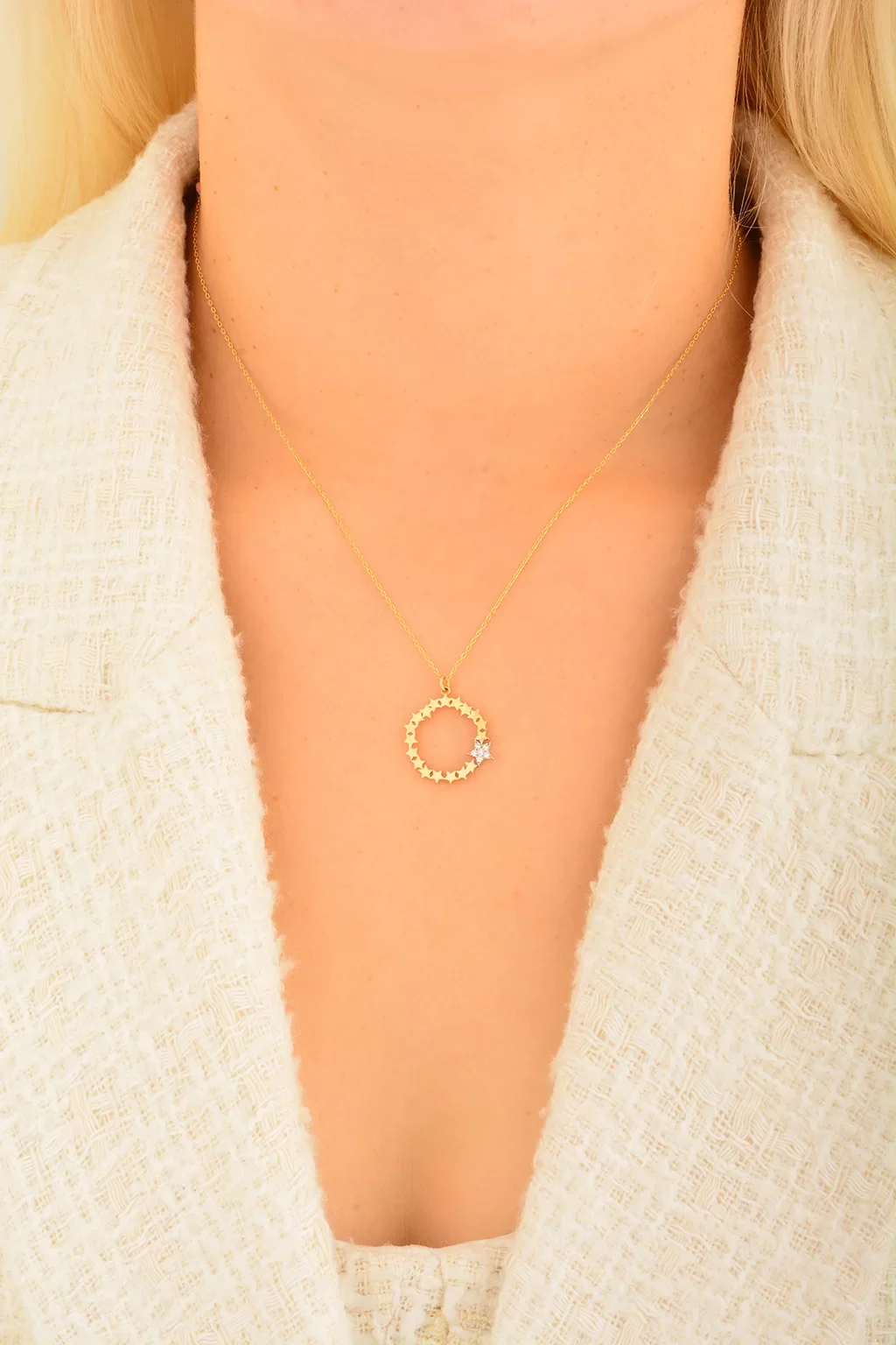 Cebeci 14 Ayar Yıldız Halkalı Altın Kolye