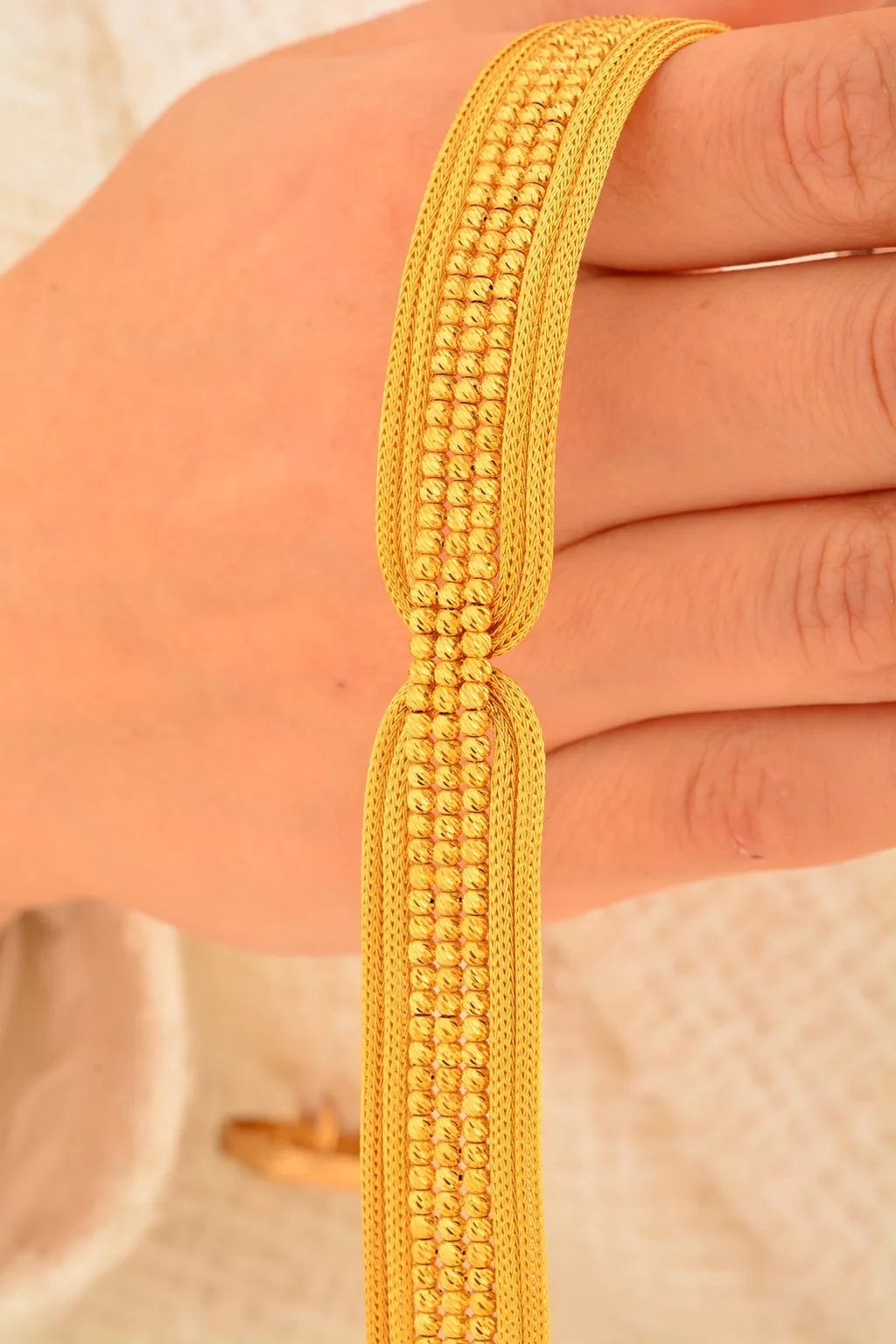 Cebeci 22 Ayar Dorikalı Hasır Kelepçe Altın Bileklik