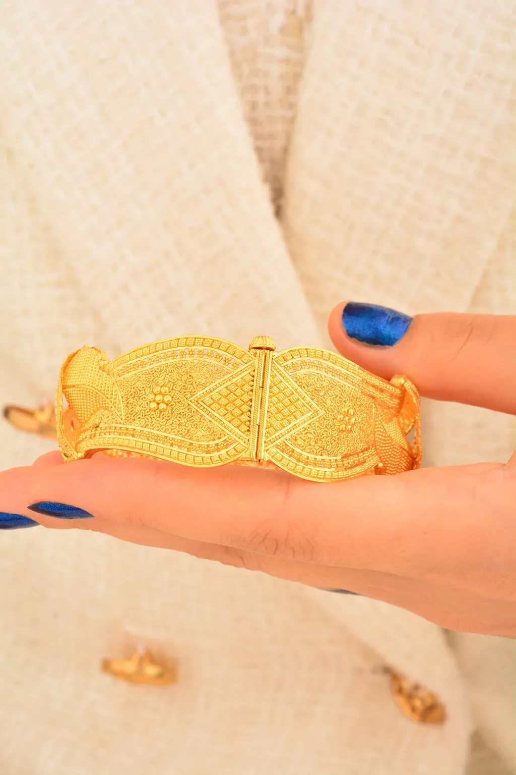 Cebeci 22 Ayar Hint İşi Altın Bilezik