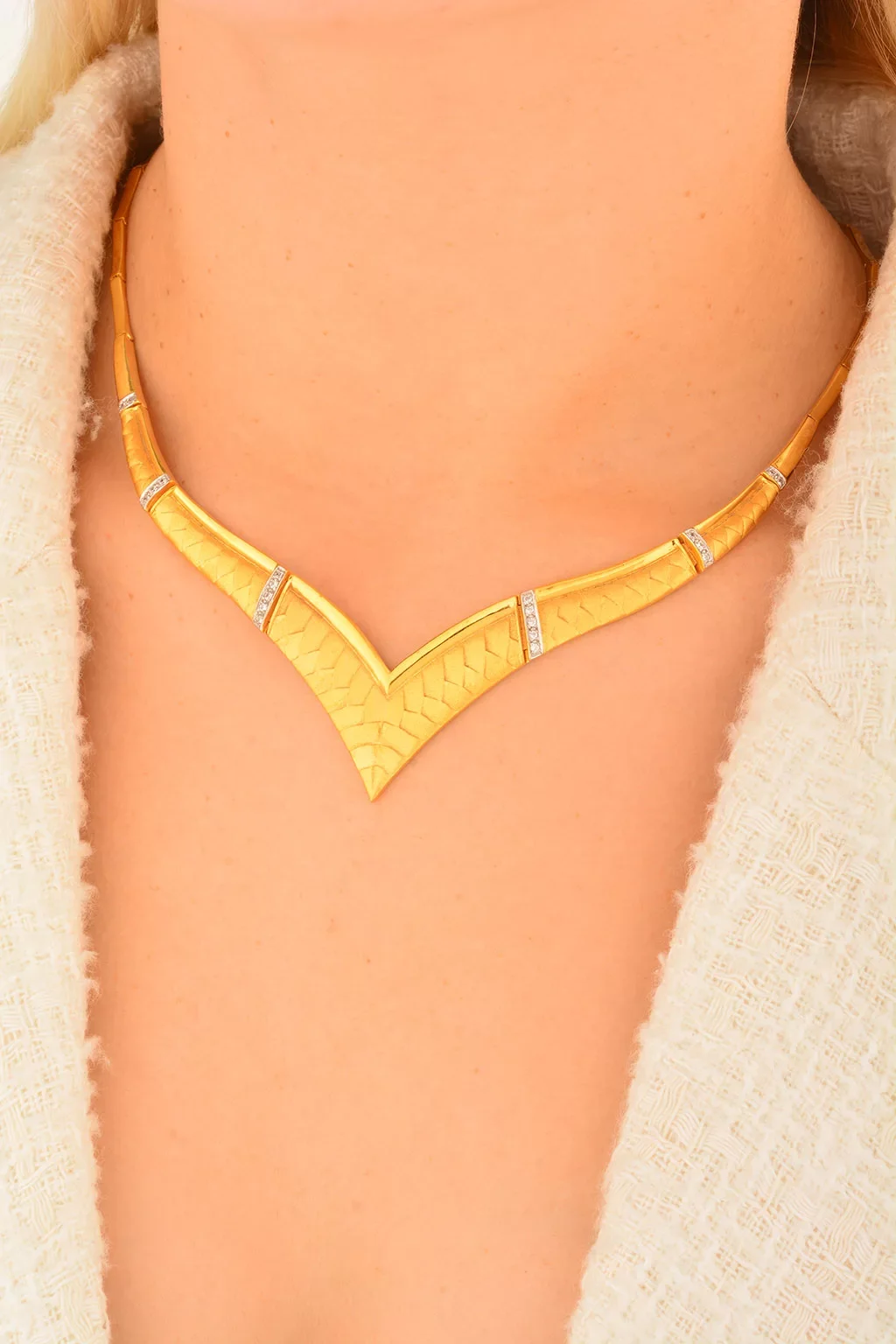 Cebeci 22 Ayar Taşlı Model Altın Gerdanlık