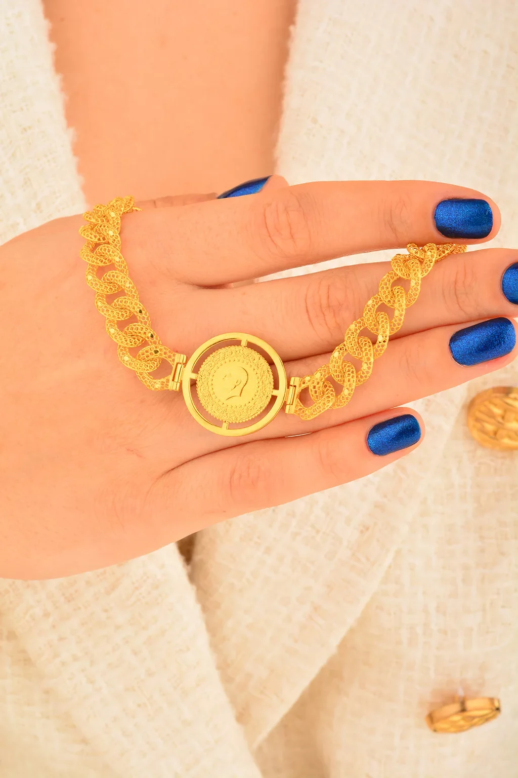 Cebeci 22 Ayar Tuğralı Altın Bileklik