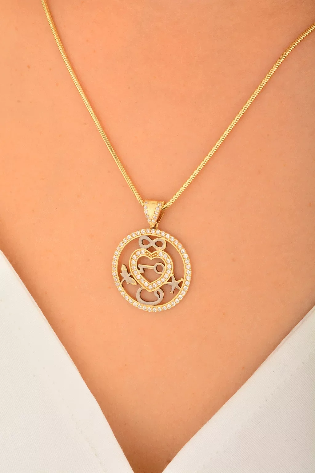 Cebeci 14 Ayar Kalpli Şans Kolye Ucu