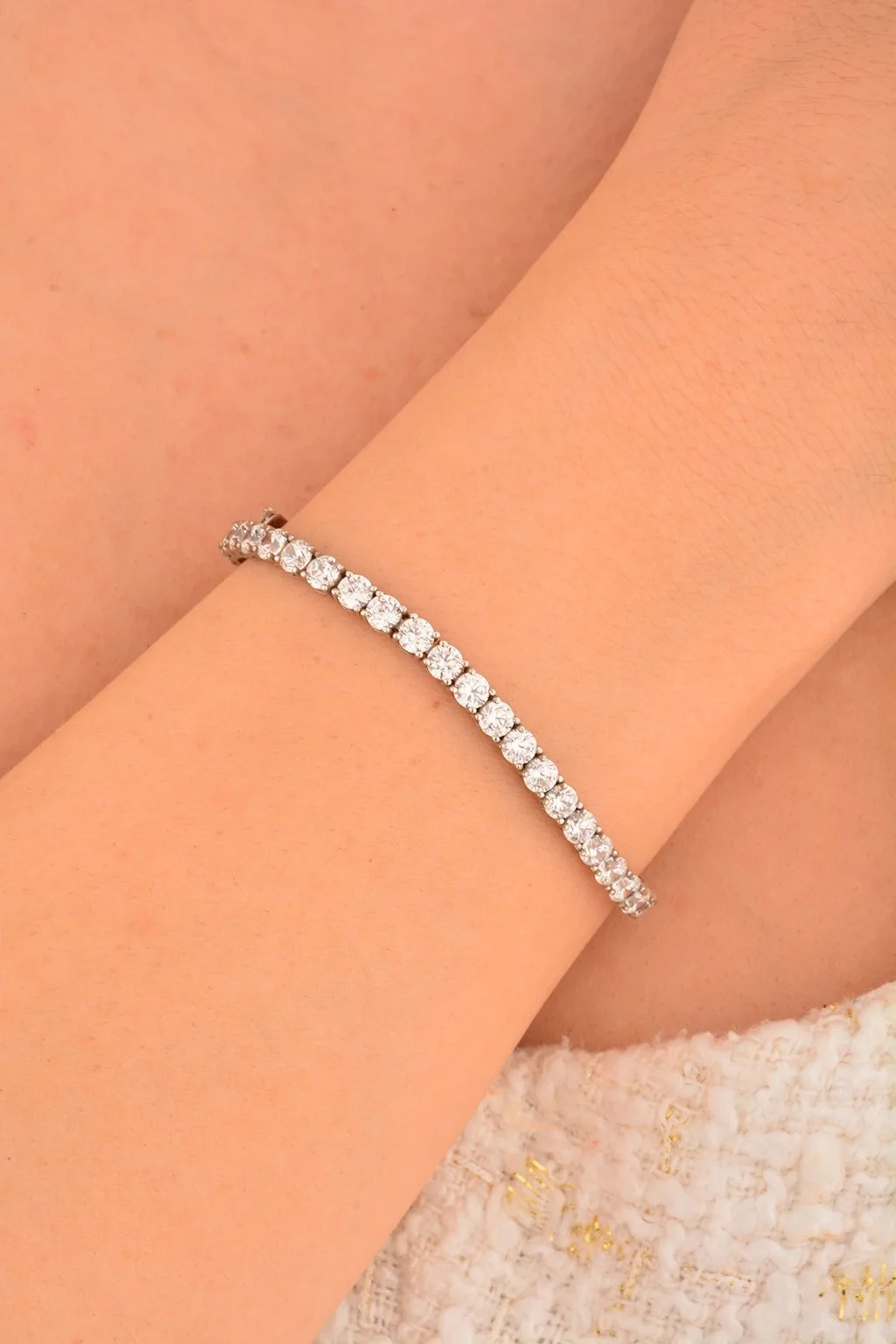 Cebeci 14 Ayar Taşlı Suyolu Altın Bileklik