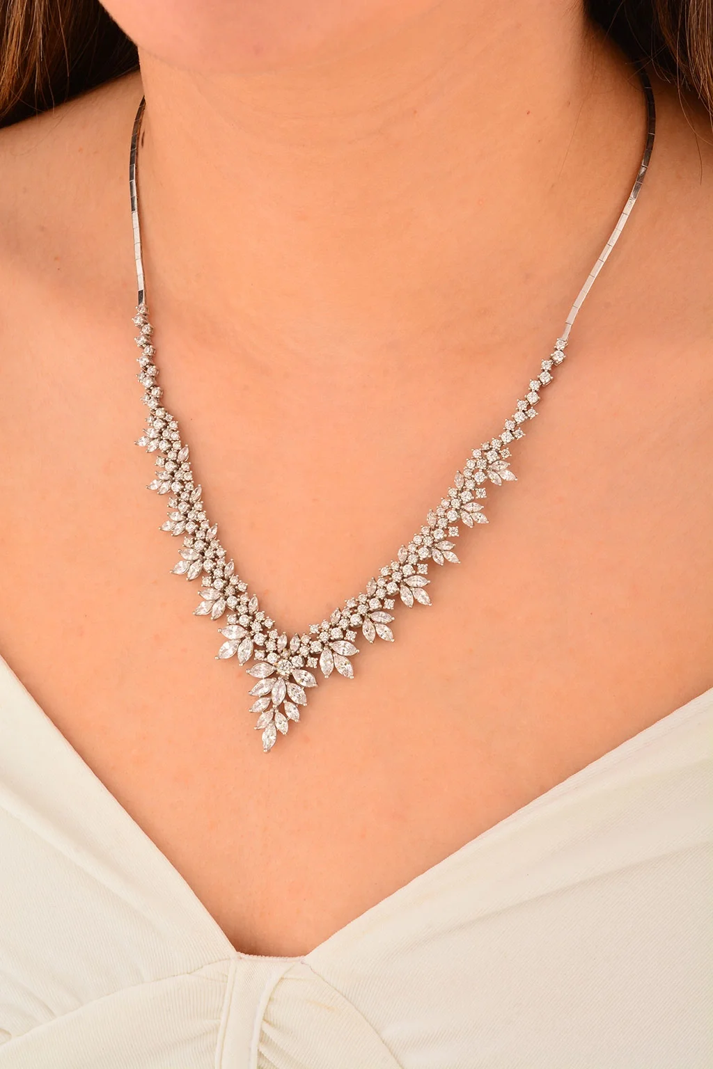 Cebeci 14 Ayar Taşlı Yaprak Altın Gerdanlık