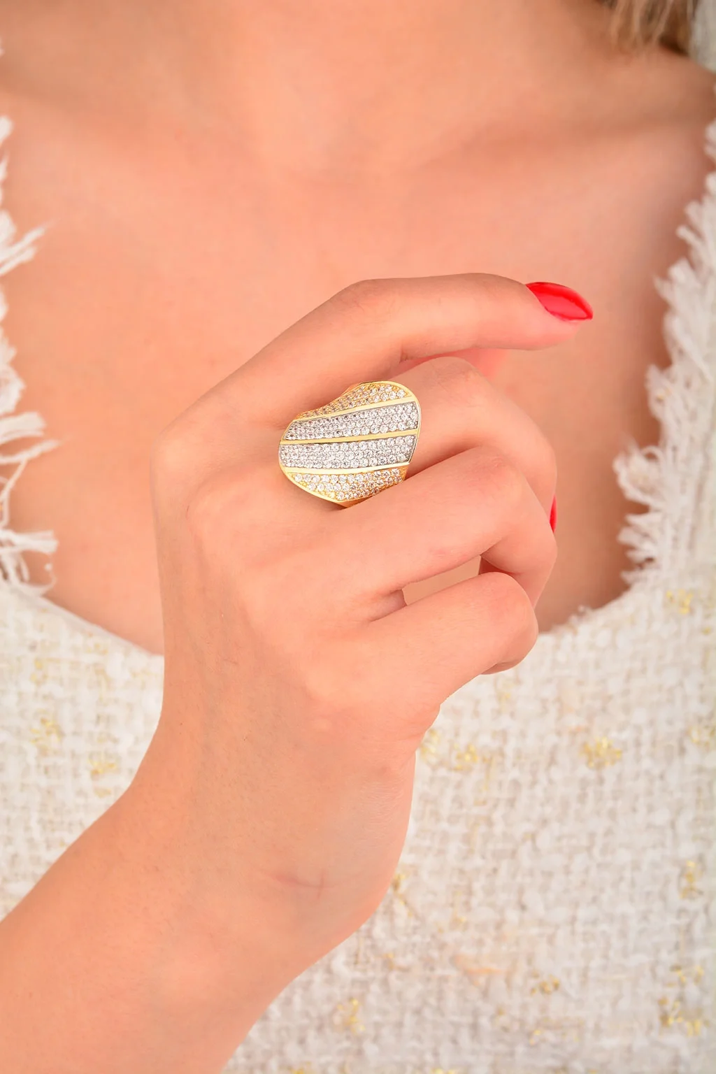 Cebeci 14 Ayar Çizgi Taşlı Altın Yüzük