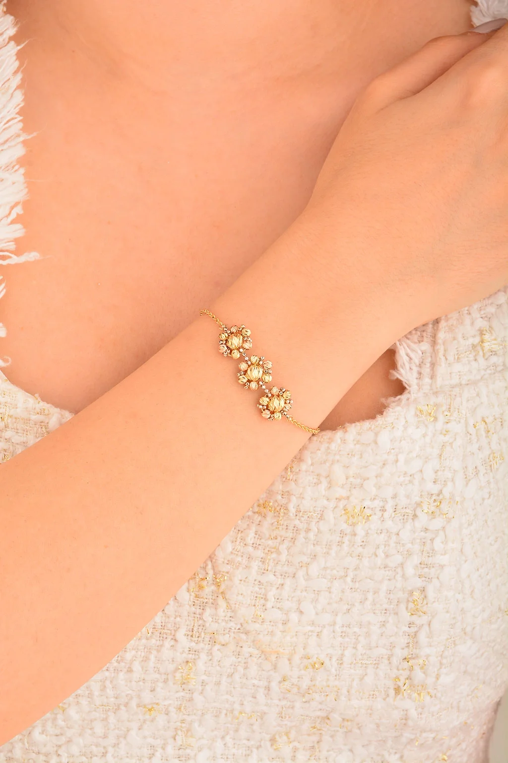 Cebeci 14 Ayar Dorika Çiçekli Altın Bileklik