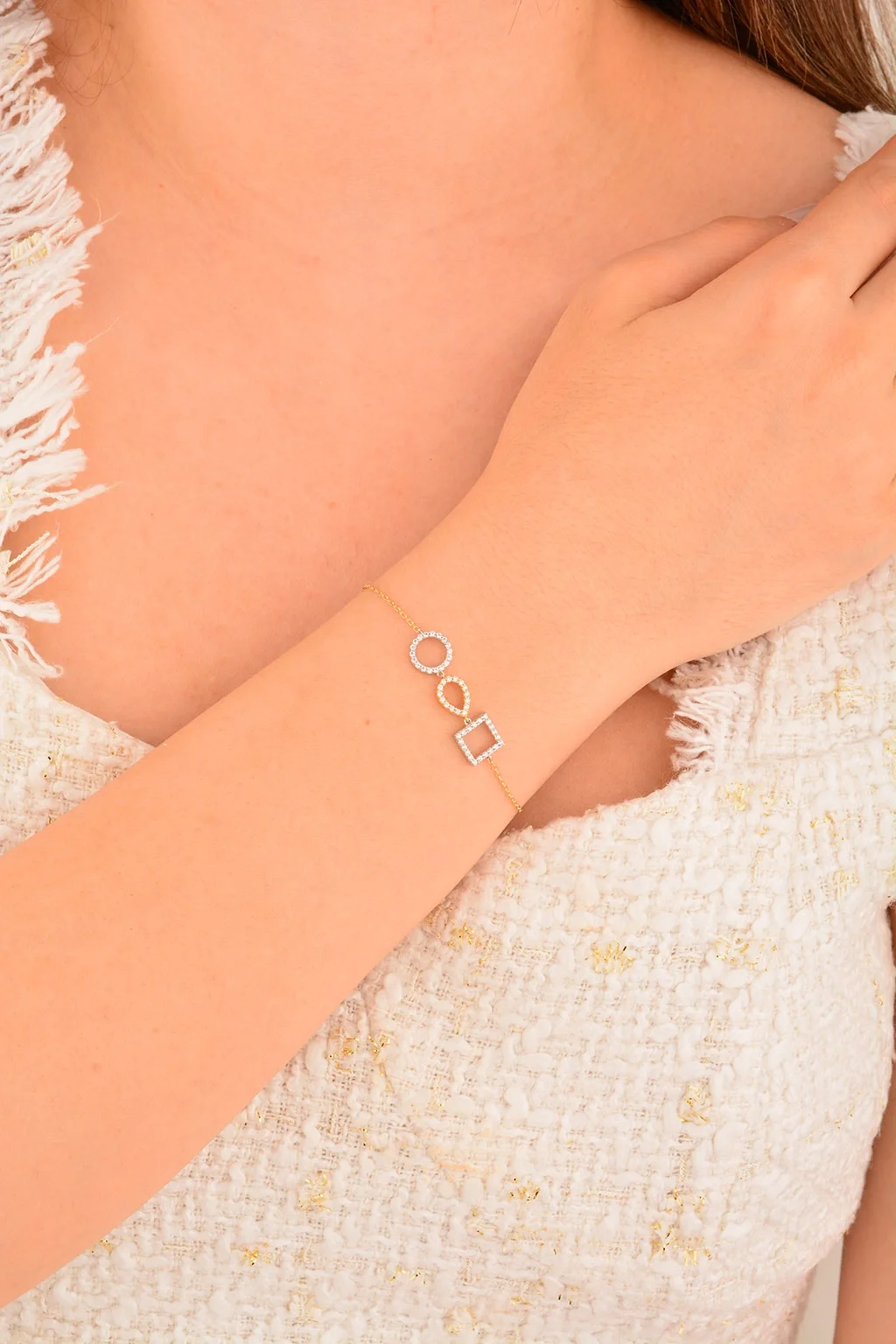 Cebeci 14 Ayar Taşlı Altın Şekilli Bileklik