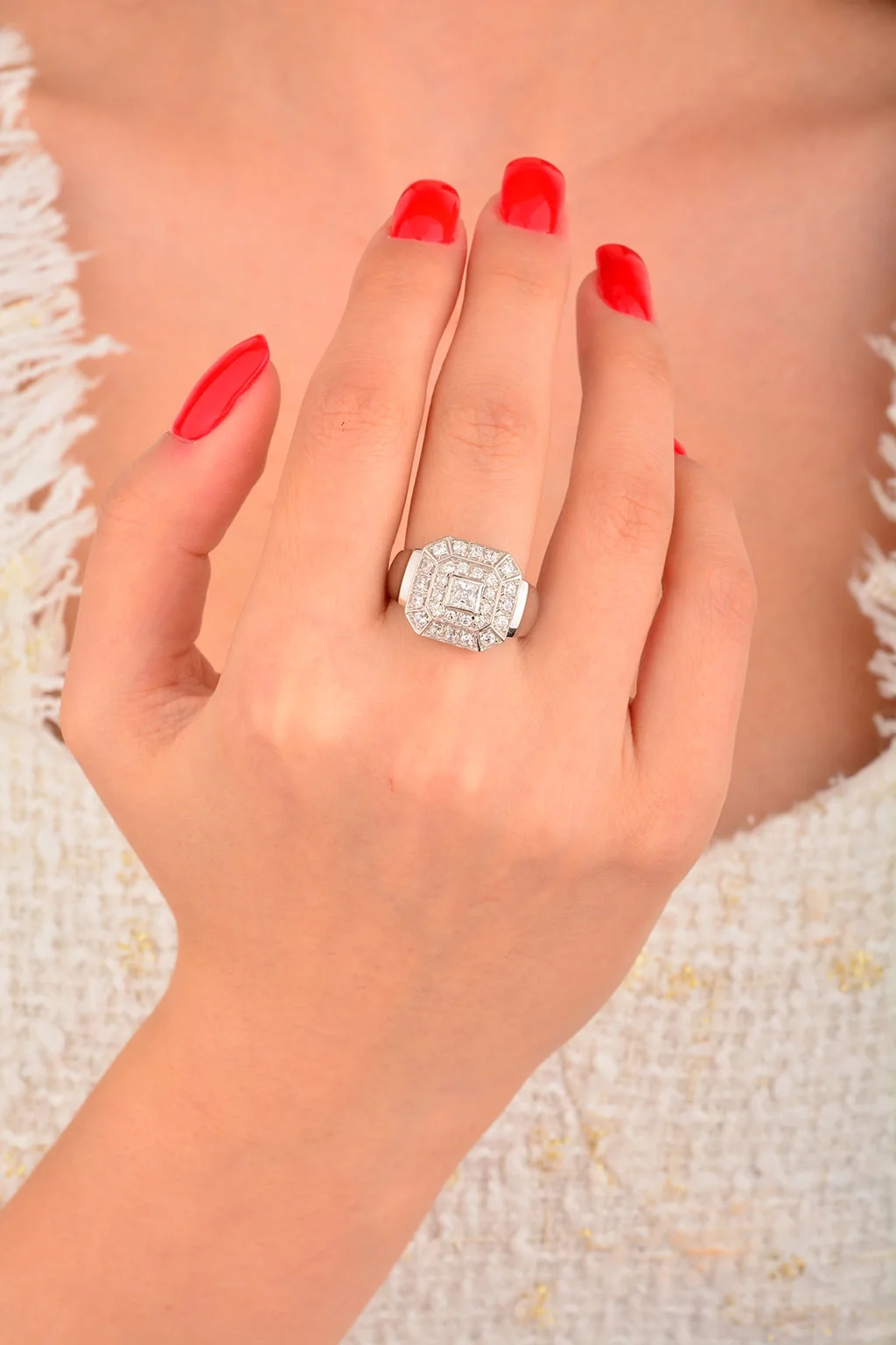 Cebeci 14 Ayar Taşlı Beyaz Altın Fantezi Yüzük