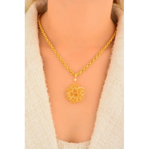 Cebeci 14 Ayar Çiçek Altın Kolye Ucu