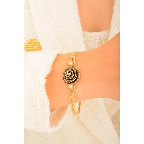 Cebeci 14 Ayar Taşlı Gül Altın Bileklik