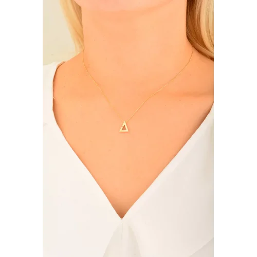 Cebeci 14 Ayar Üçgen Altın Kolye