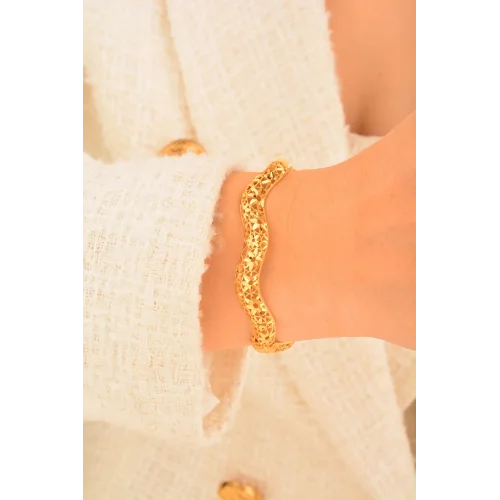 Cebeci 22 Ayar Su Dalgası Kelepçe Altın Bilezik