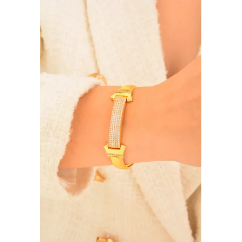 Cebeci 22 Ayar Taşlı Kelepçe Altın Bilezik