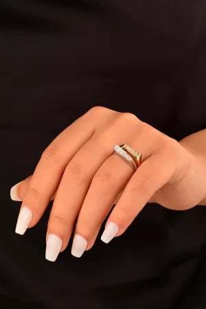 Cebeci 14 Ayar Taşlı Altın Yüzük