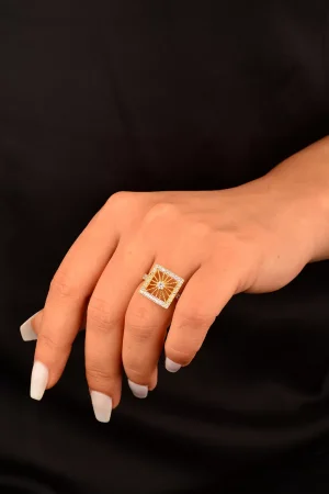 Cebeci 14 Ayar Taşlı Kare Altın Yüzük