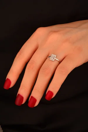 Baget Taşlı Altın Yüzük