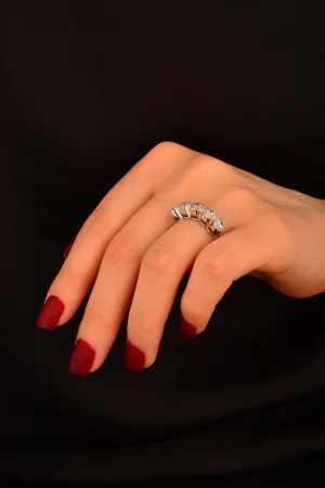 Beş Taş Altın Yüzük