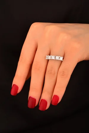 Beş Taş Beyaz Altın Yüzük