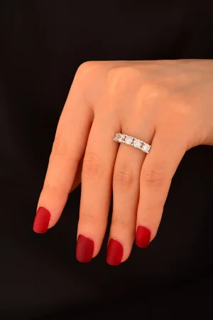 Beş Taş Beyaz Altın Yüzük