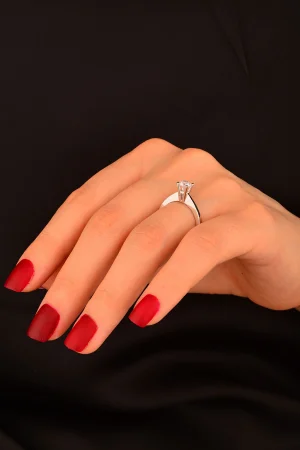 Beyaz Altın Tek Taş Yüzük