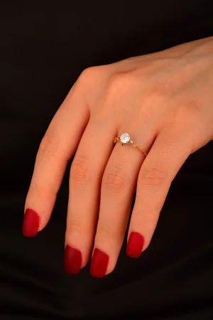 Tek Taş Altın Yüzük