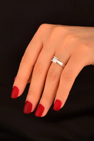 Tek Taş Altın Yüzük