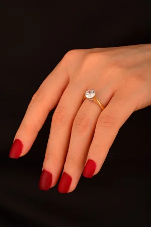 Tek Taş Altın Yüzük