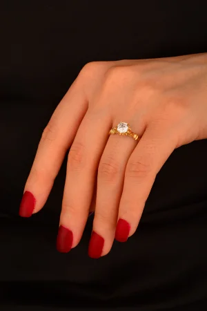 Tek Taş Altın Yüzük