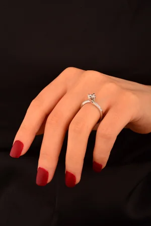 Tek Taş Altın Yüzük