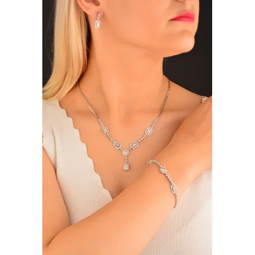 Cebeci 14 Ayar Baget Taşlı Altın Set Takımı