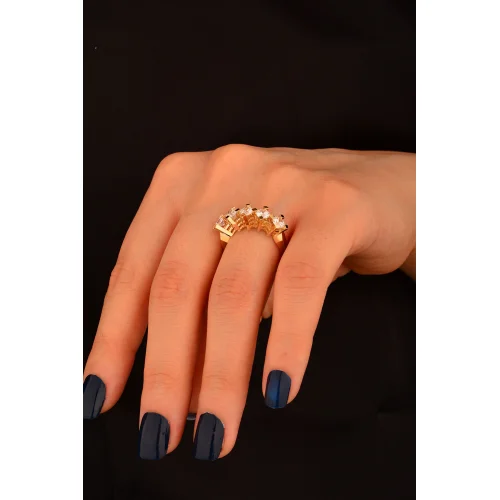 Beş Taş Altın Yüzük