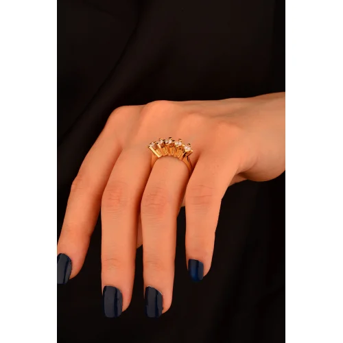 Cebeci 14 Ayar Beştaş Altın Yüzük