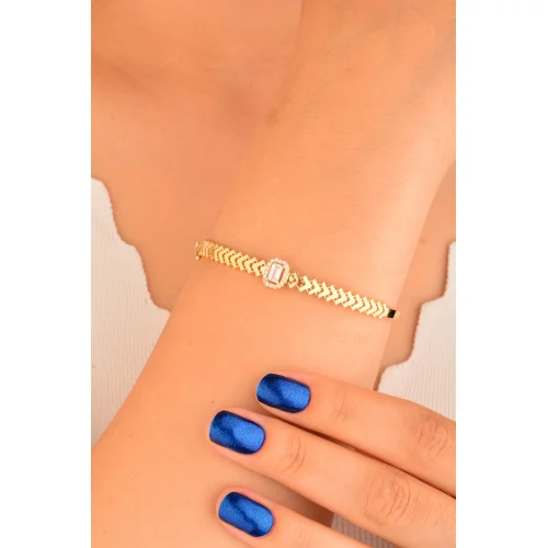 Cebeci 14 Ayar Baget Taşlı Altın Bilezik