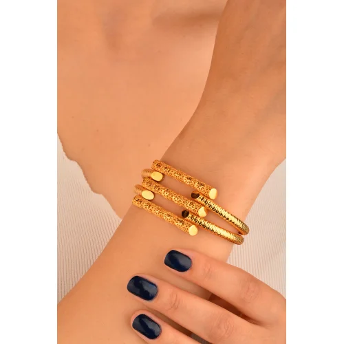 Cebeci 22 Ayar İşlemeli Kaburga Kelepçe Altın Bilezik