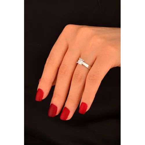 Tek Taş Altın Yüzük