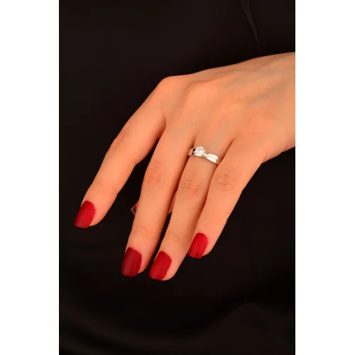 Tek Taş Altın Yüzük