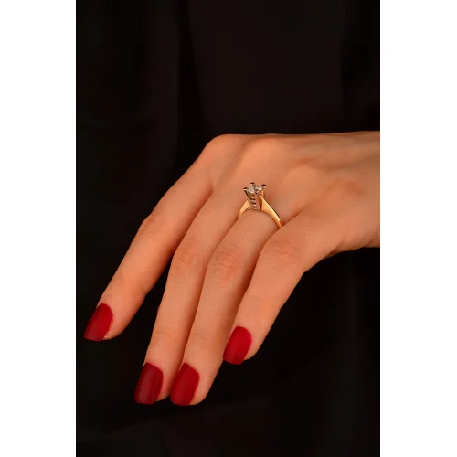 Tek Taş Altın Yüzük