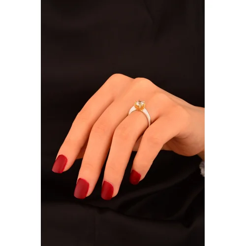 Tek Taş Altın Yüzük