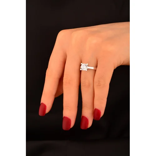 Tek Taş Altın Yüzük