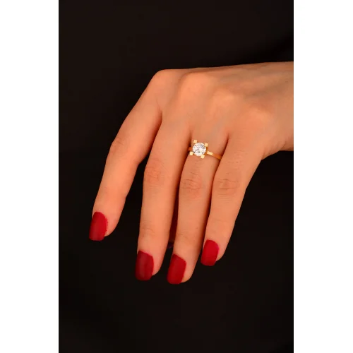 Tek Taş Altın Yüzük