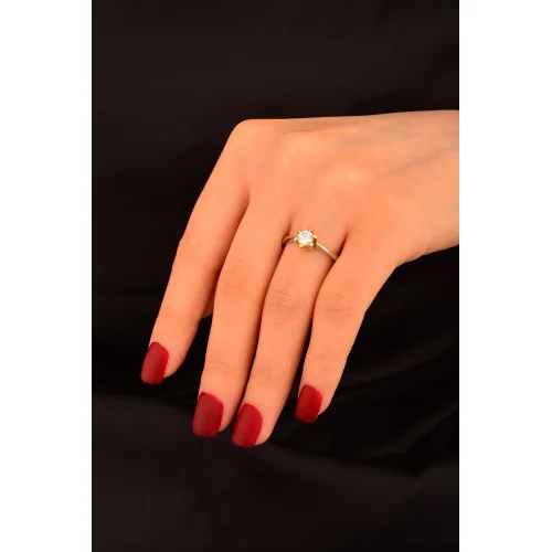 Tek Taş Altın Yüzük