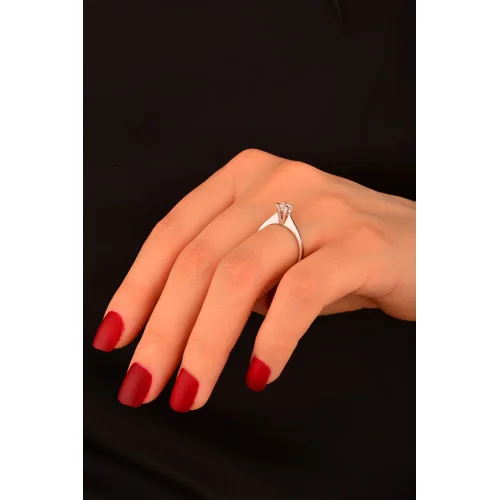 Tek Taş Altın Yüzük