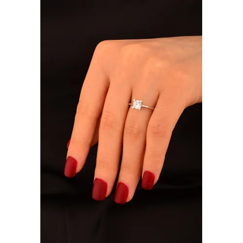 Tek Taş Altın Yüzük