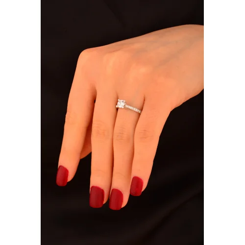 Tek Taş Altın Yüzük