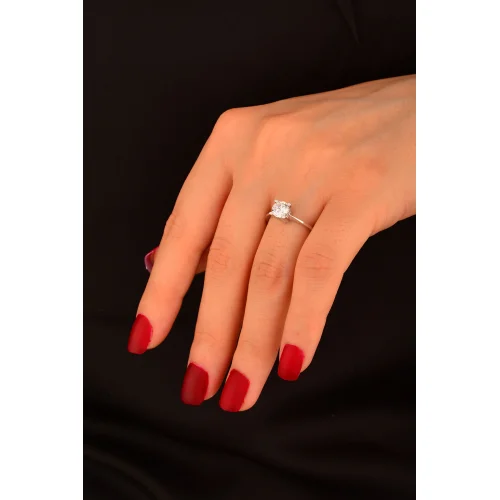 Tek Taş Altın Yüzük