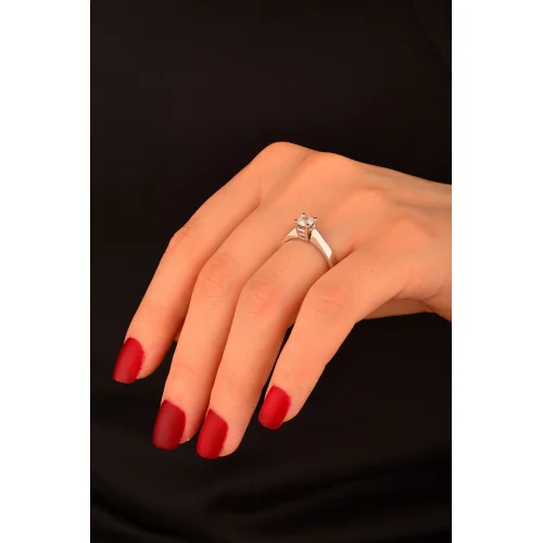 Tek Taş Altın Yüzük